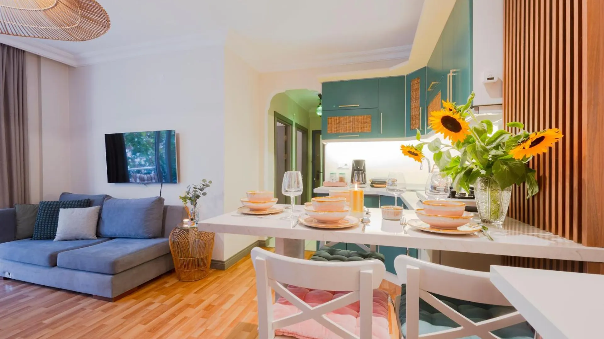 Antalya No4 Luxury Comfort Art Design House Апартаменты